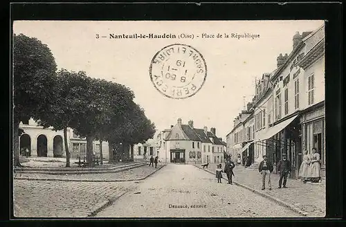 AK Nanteuil-le-Haudouin, Place de la République