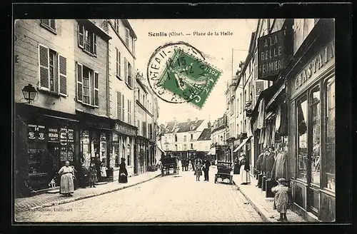 AK Senlis, Place de la Halle