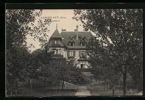 AK Lamorlaye, Les Pommiers