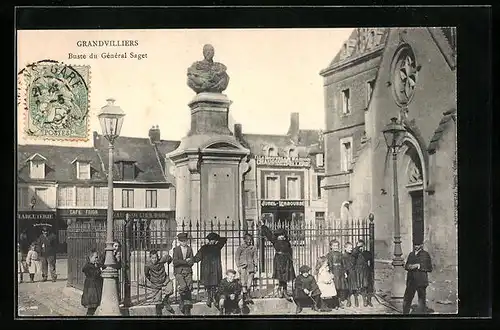 AK Granvilliers, Buste du Général Saget