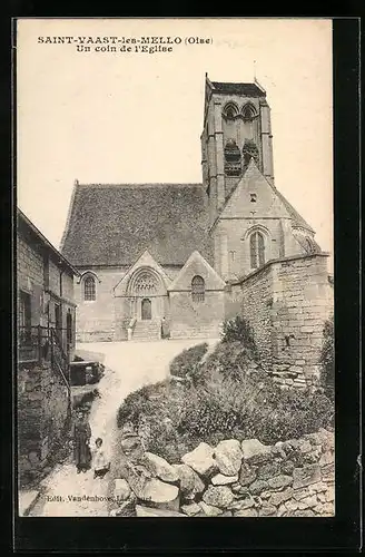 AK Saint-Vaast-les-Mello, Un coin de l`Eglise