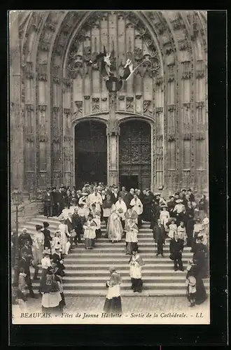 AK Beauvais, Fetes de Jeanne Hachette, Sortie de la Cathédrale