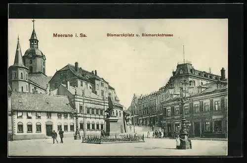 AK Meerane i. Sa., Gasthaus zum Gambrinus & Geschäfte am Bismarckplatz mit Bismarckstrasse und Denkmal
