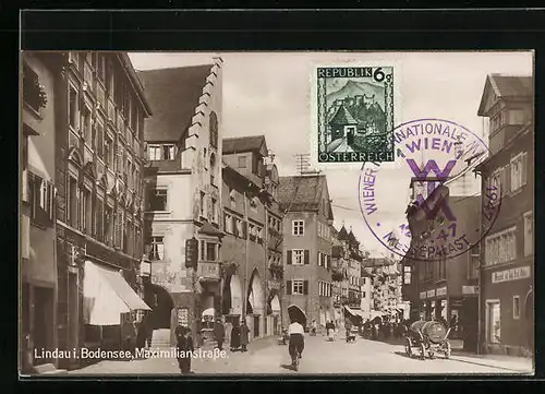 AK Lindau i. Bodensee, Passanten in der Maximilianstrasse