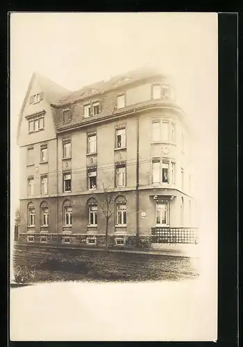 Foto-AK Grimma, Bahnhofstrasse 21, Ecke Gabelsberger Strasse, Kgl. Untereichamt