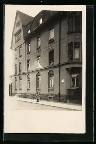 Foto-AK Grimma, Bahnhofstrasse 21, Ecke Gabelsberger Strasse, Kgl. Untereichamt