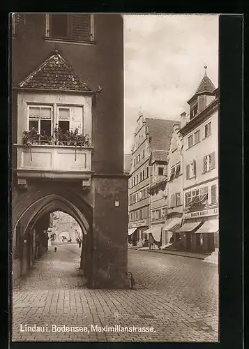 AK Lindau i. Bodensee, Blick in die Maximilianstrasse