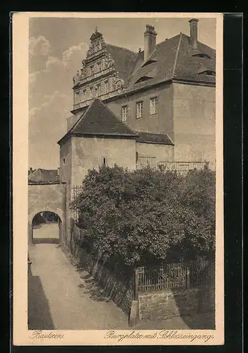 AK Bautzen, Burgplatz mit Schlosseingang