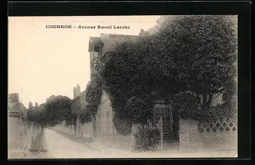AK Coubron, Avenue Raoul Larche