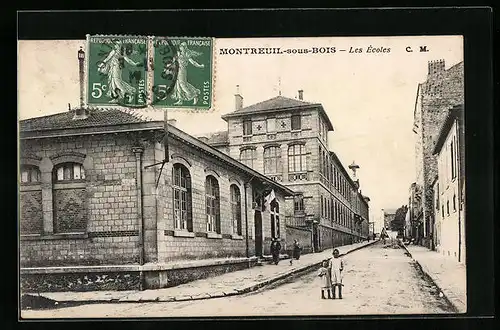 AK Montreuil-sous-Bois, les Écoles