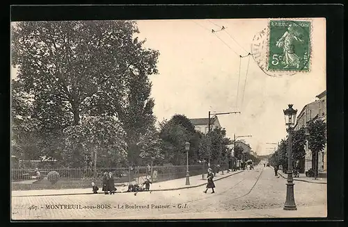 AK Montreuil-sous-Bois, le Boulevard Pasteur