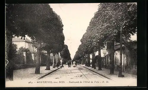 AK Montreuil-sous-Bois, Boulevard de l'Hotel-de-Ville
