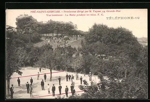 AK Le Pré-St-Gervais, Pensionnat dirigé par M. Vayesse, Vue intérieure, la Butte pendant les foins