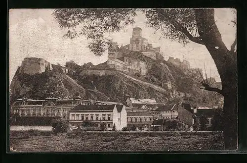 AK Trencin, Zámok