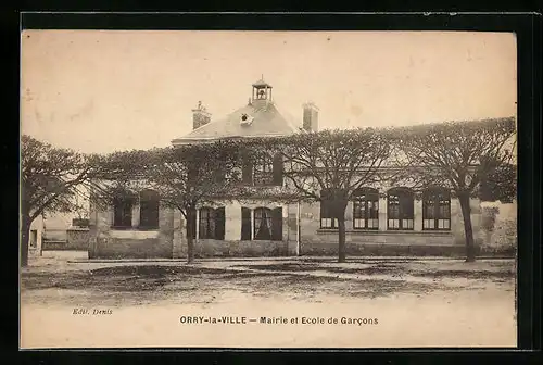 AK Orry-la-Ville, Mairie et Ecole des Garcons