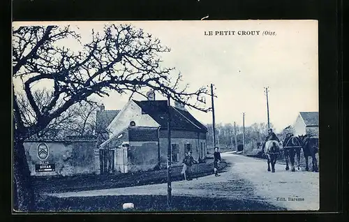 AK Le Petit Crouy, belebte Strassenpartie