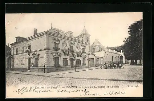 AK Drancy, Place de la Mairie et L`Eglise