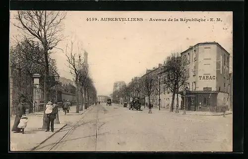 AK Aubervilliers, Avenue de la Republique, Maison Tabac