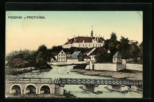 AK Protivin, am Ufer neben der Brücke, Blick auf das Schloss