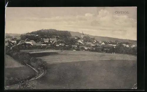 AK Cestice na Sumave, Generalansicht, Blick zum Kirchturm