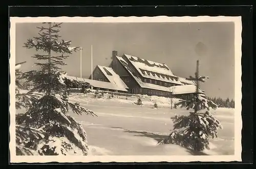 AK Stachy, Javornik na Sumave, das eingeschneite Berghotel Svehlahütte