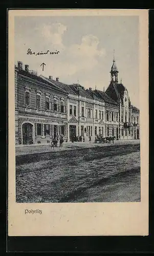 AK Pohrlitz, Strassenpartie mit Gebäudeansicht