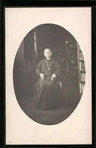 Foto-AK Kassa, Bischof Fischer-Colbri von Kassa 1918