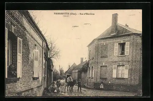 AK Pierrefitte, Rue d`Herchies, Strassenpartie