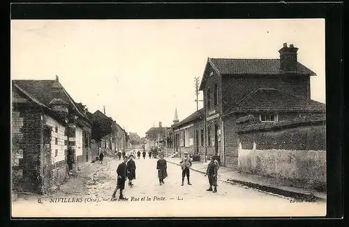 AK Nivillers, Grande Rue et la Poste