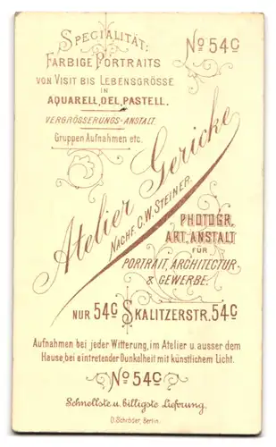 Fotografie Atelier Gericke, Berlin-SO, Skalitzerstr. 54 c, Junge Dame mit Kragenbrosche