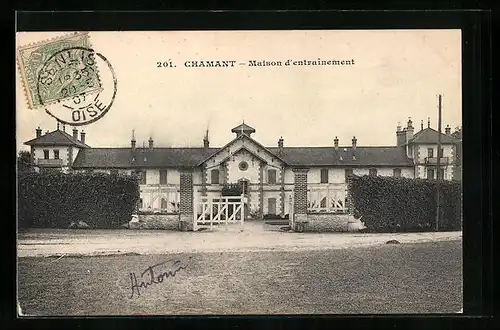 AK Chamant, Maison d`entrainement