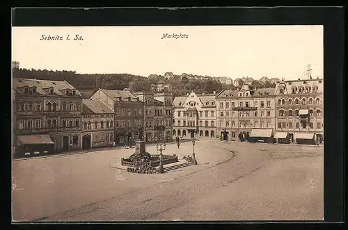 AK Sebnitz i. Sa., Marktplatz mit Denkmal