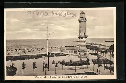 AK Warnemünde, Strand mit Leuchtturm und Teepavillon