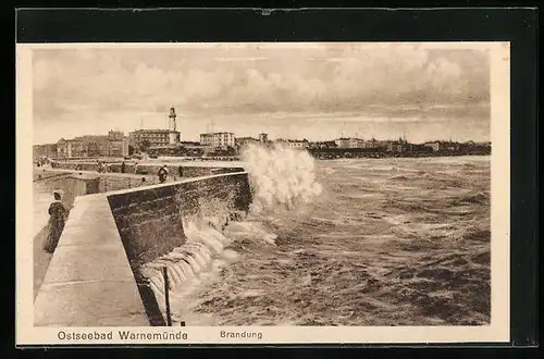 AK Warnemünde, Ortsansicht mit Wellengang