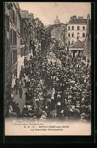 AK Boulogne-sur-Mer, La Dernière Procession