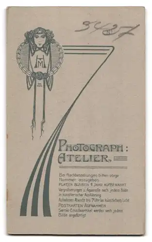 Fotografie Photograph. Atelier, Potsdam, Brandenburgerstr. 30, Bürgerlicher Herr in Anzug mit Krawatte