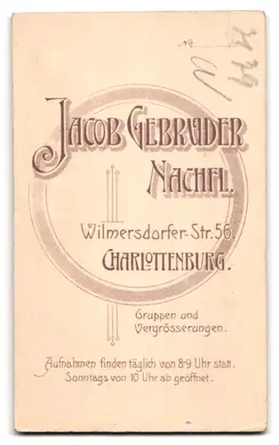 Fotografie Jacob Gebrüder Nachfl., Berlin-Charlottenburg, Wilmersdorfer Str. 56, Zwei Jungen in modischer Kleidung