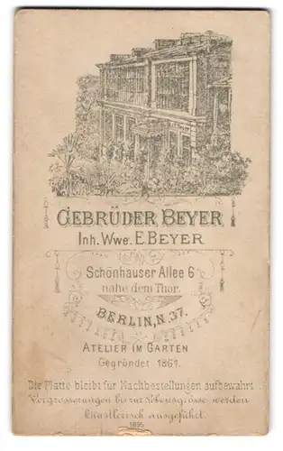 Fotografie Gebrüder Beyer, Berlin, Schönhauser Allee 6, Ansicht Berlin, Aussenfasade des Ateliersgebäude