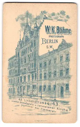 Fotografie W. K. Böhme, Berlin, Lindenstr. 43, Ansicht Berlin, Fasade des Ateliers mit Strassenpartie