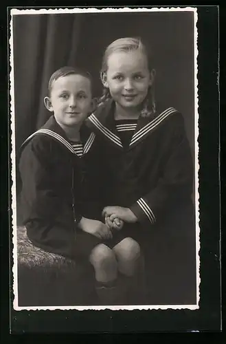 Foto-AK Geschwister im Matrosenanzug