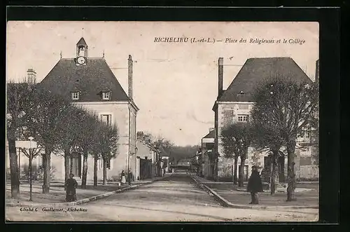 AK Richelieu, Place des Religieuses et le Collège