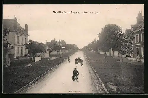 AK Neuillé-Pont-Pierre, Route de Tours