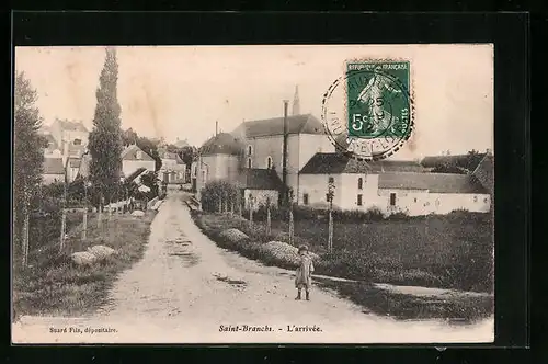 AK Saint-Branchs, L`arrivée