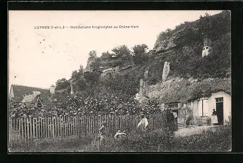 AK Luynes, Habitations troglodytes au Chêne-Vert