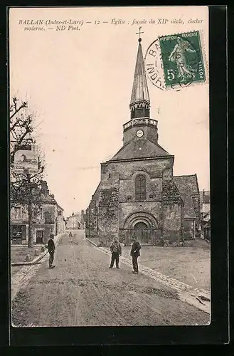 AK Ballan, Église, facade du XII siècle, clocher moderne