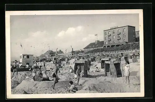 AK Westerland /Sylt, Strandleben mit Hotel Miramar