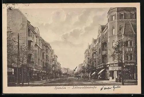 AK Spandau, Schönwalderstrasse mit Geschäften