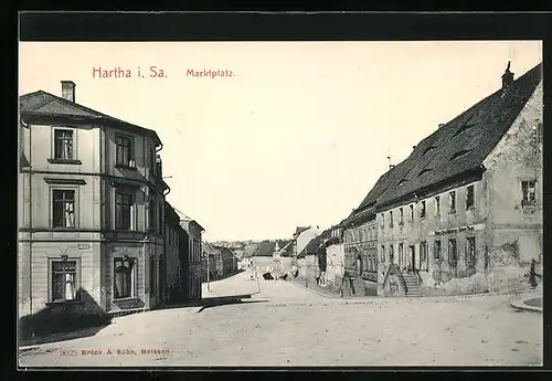 AK Hartha i. Sa., Strassenpartie am Marktplatz