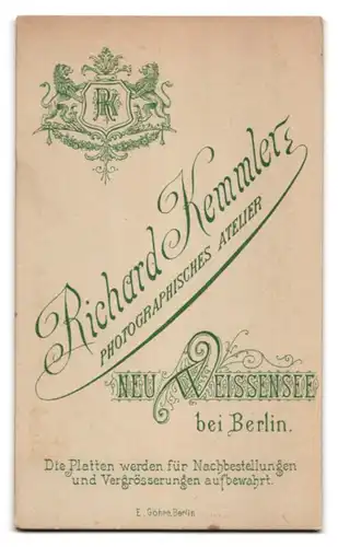 Fotografie Richard Kemmler, Neu-Weissensee, Gestandener Mann mit gewichstem Moustache