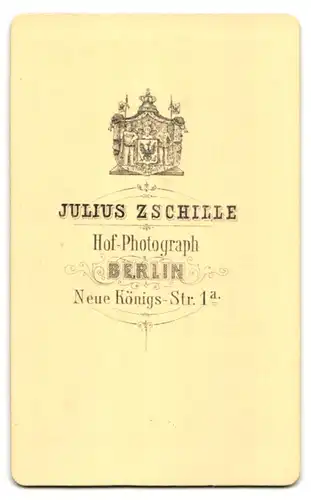 Fotografie Julius Zschille, Berlin, Neue Königsstr. 1a, Portrait Mann im Anzug mit buschigen Backenbart